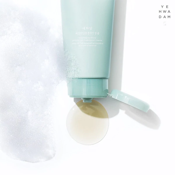 Yehwadam Artemisia Soothing pH-balanced Foaming Gel Cleanser